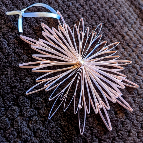 3 Paper Ornaments - Picture 5 of 7